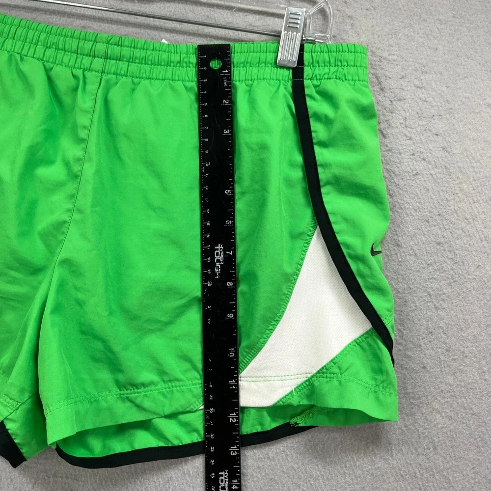 Nike Tempo Shorts Womens Medium Green 255897-301 Running Athletic Gym Activewear